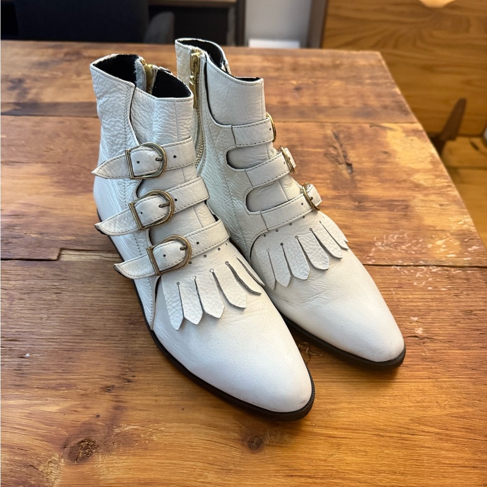 Modern Vice White Leather Ankle Boots with Buckles